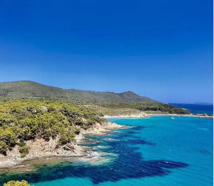 Plage de la Reine Jeanne depuis le fort
