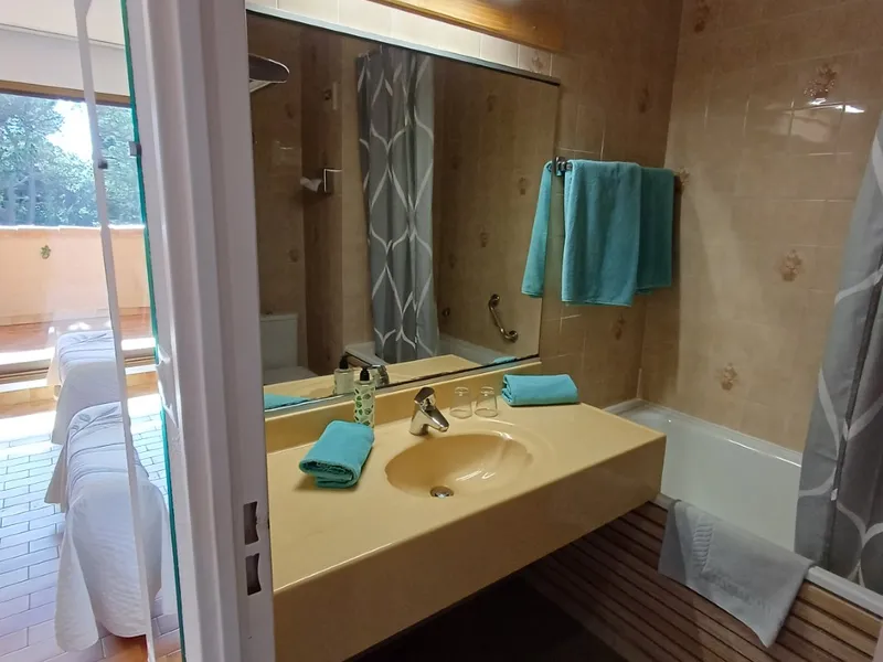 Salle de bain d'une chambre